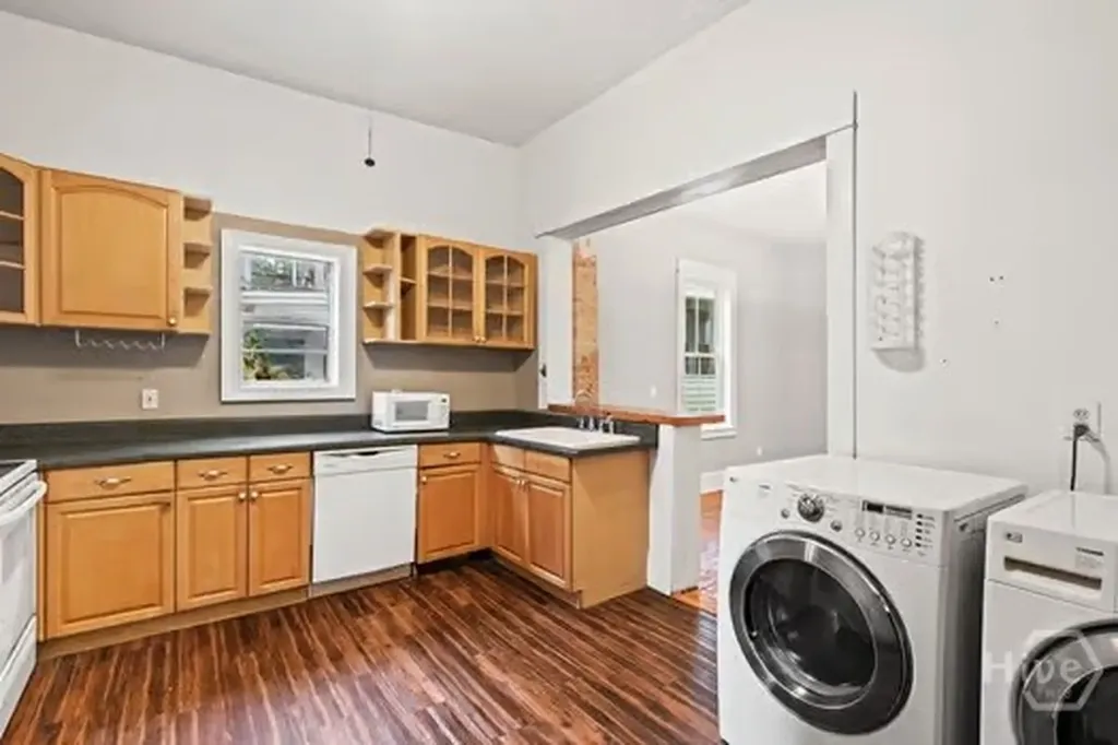 723 E Henry Street Savannah GA 31401