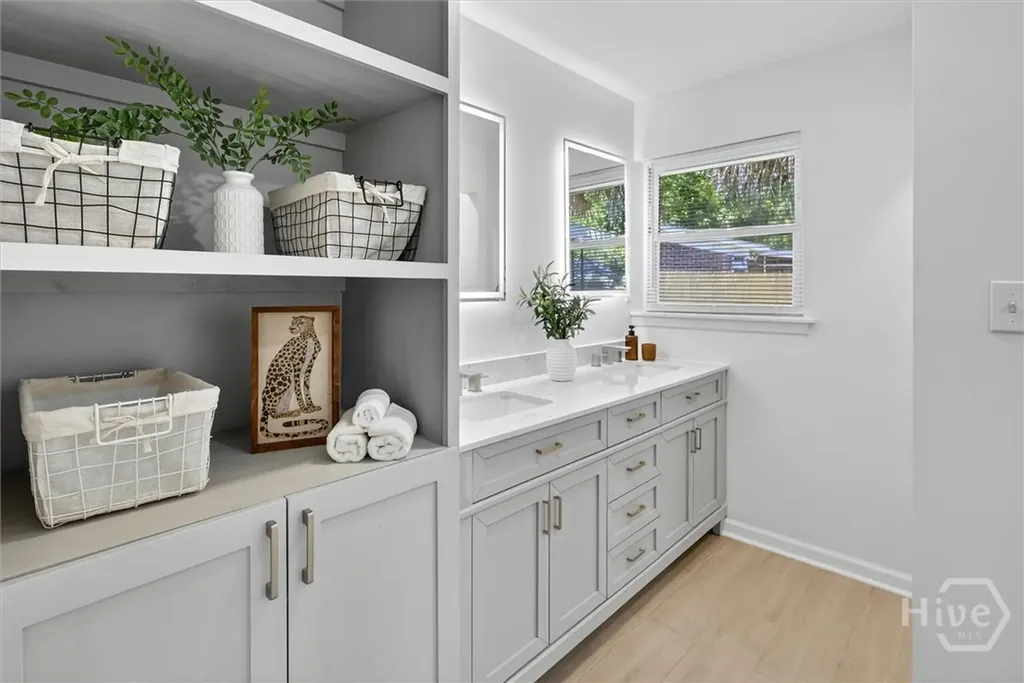 102 Burbank Savannah GA 31419