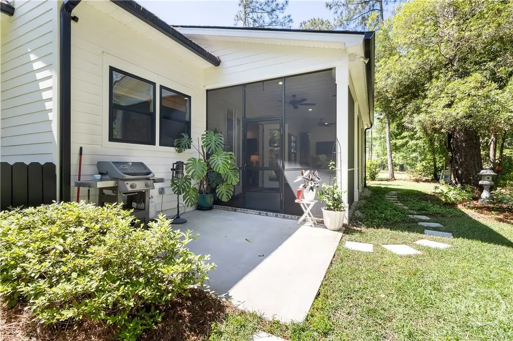 305 Lafayette Drive Richmond Hill GA 31324