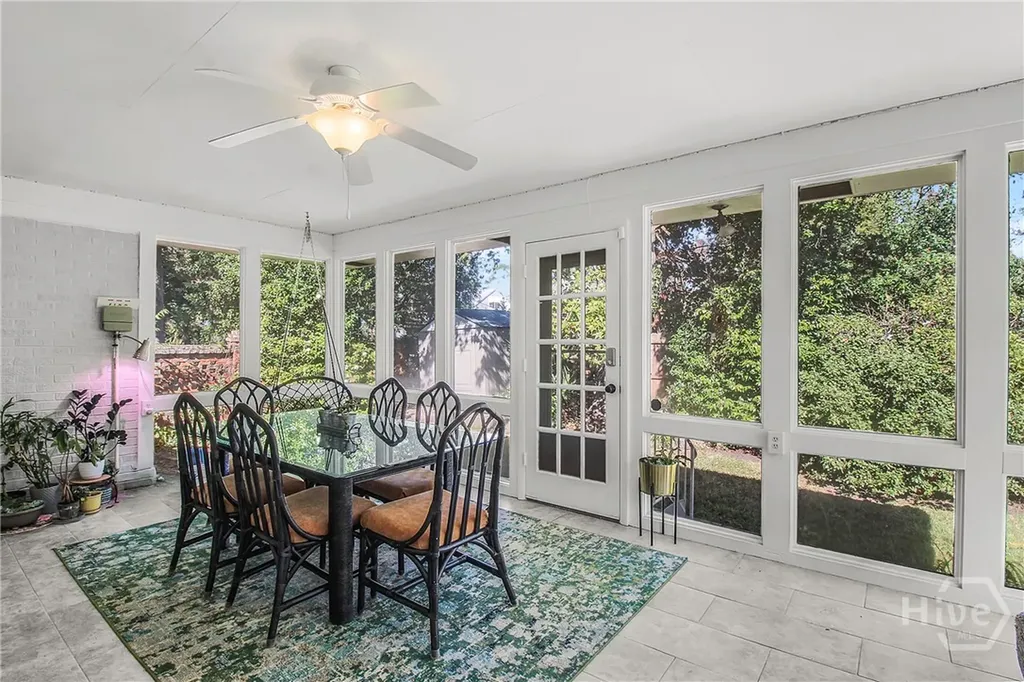 712 Columbus Drive Savannah GA 31405