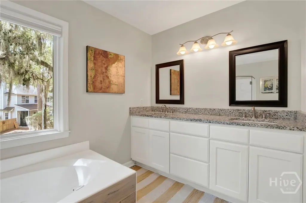5 Lantern Lane Savannah GA 31410