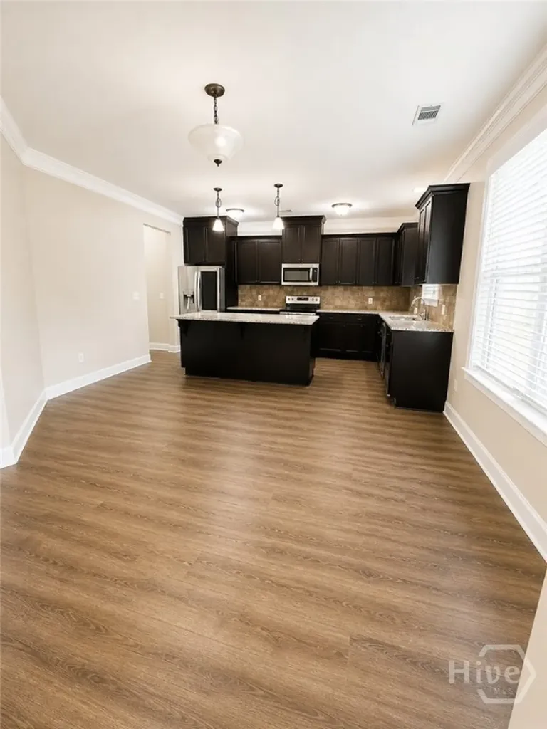 145 Laguna Way Savannah GA 31405