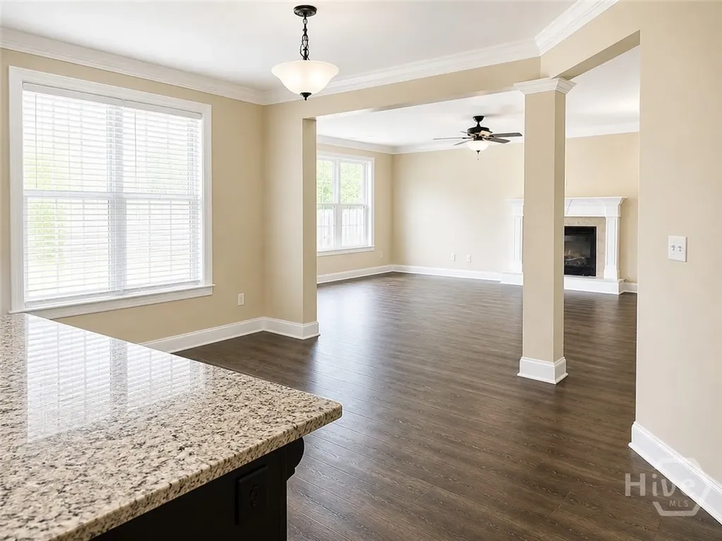 145 Laguna Way Savannah GA 31405