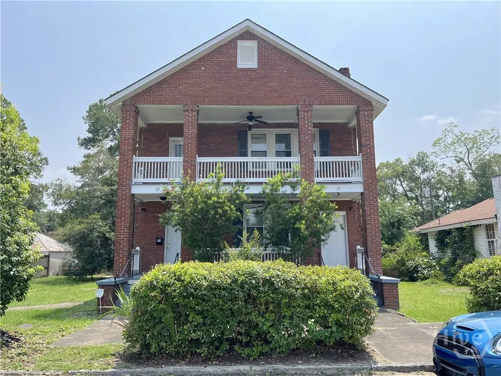 19 W 50th Street Savannah GA 31405