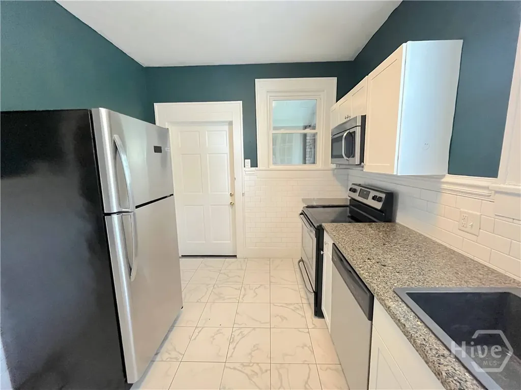 19 W 50th Street Savannah GA 31405