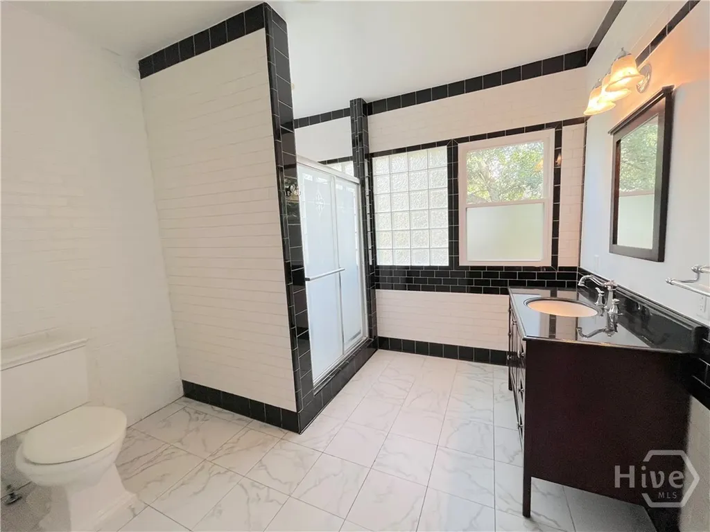 19 W 50th Street Savannah GA 31405