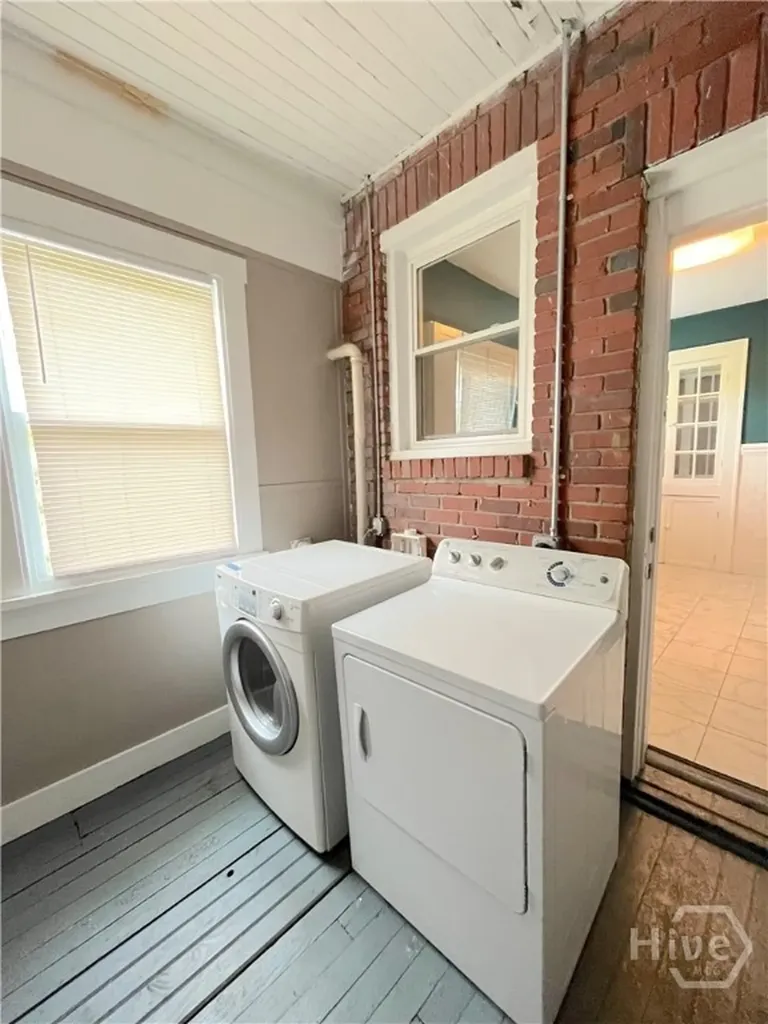 19 W 50th Street Savannah GA 31405