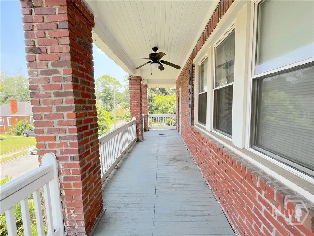 19 W 50th Street Savannah GA 31405