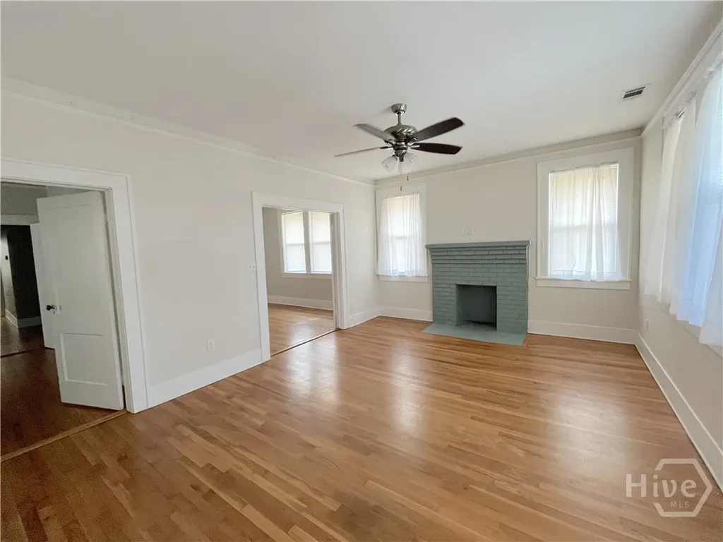 19 W 50th Street Savannah GA 31405