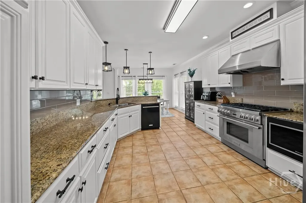 572 Kelsall Drive Richmond Hill GA 31324