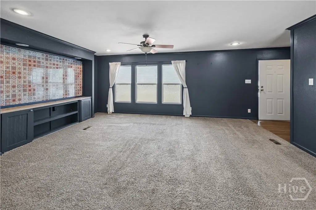 227 River Oak Drive Bloomingdale GA 31302