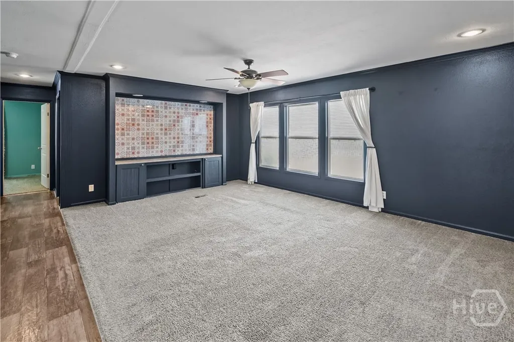 227 River Oak Drive Bloomingdale GA 31302