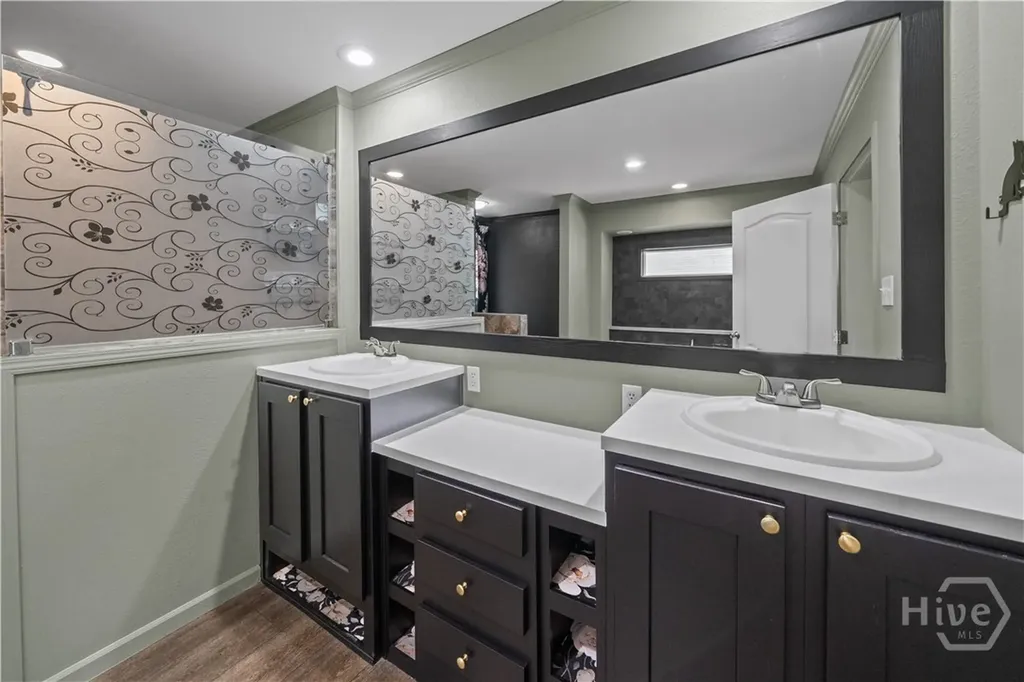 227 River Oak Drive Bloomingdale GA 31302