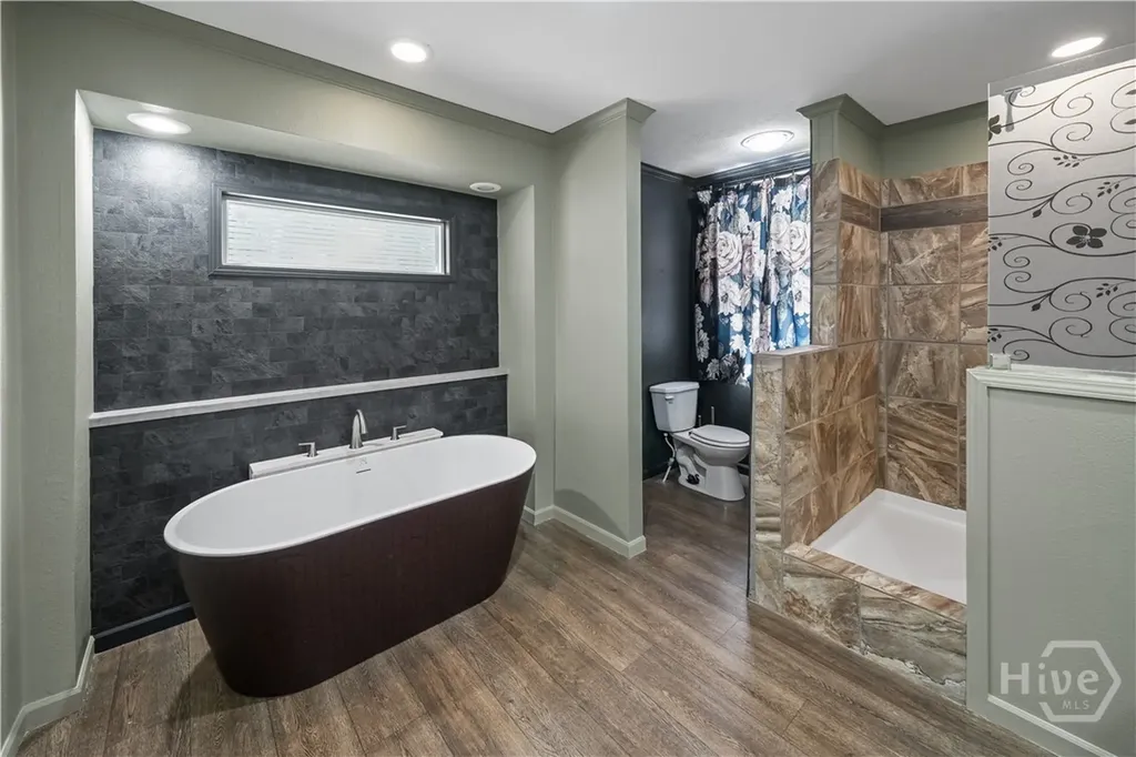 227 River Oak Drive Bloomingdale GA 31302