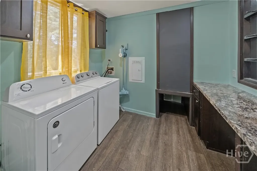 227 River Oak Drive Bloomingdale GA 31302