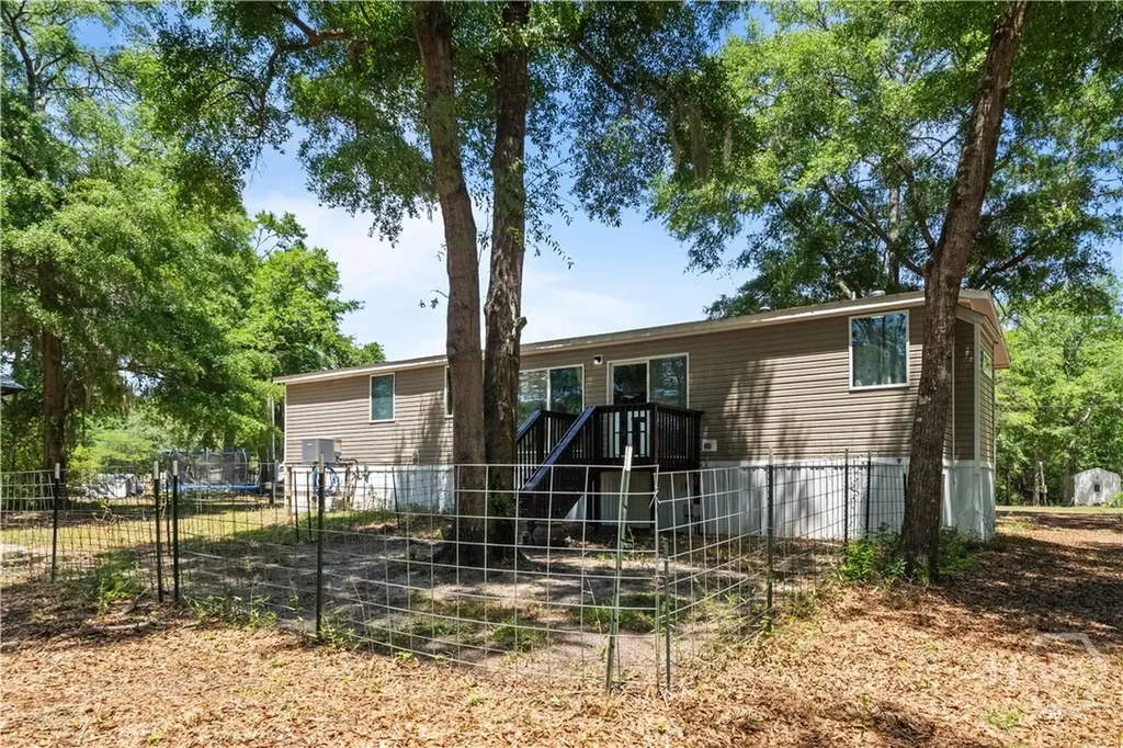 227 River Oak Drive Bloomingdale GA 31302