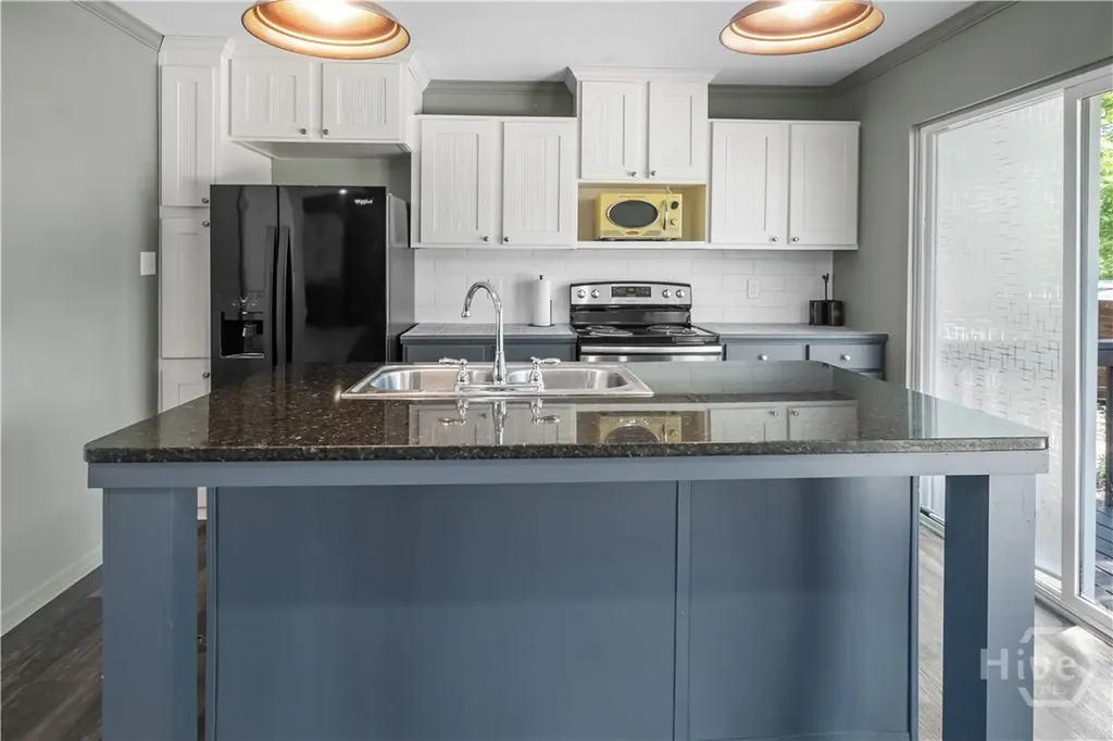 227 River Oak Drive Bloomingdale GA 31302