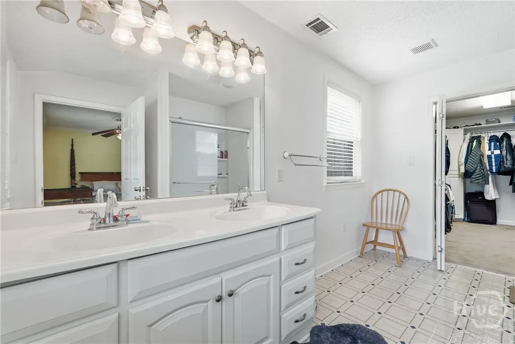 5806 Betty Drive Savannah GA 31406