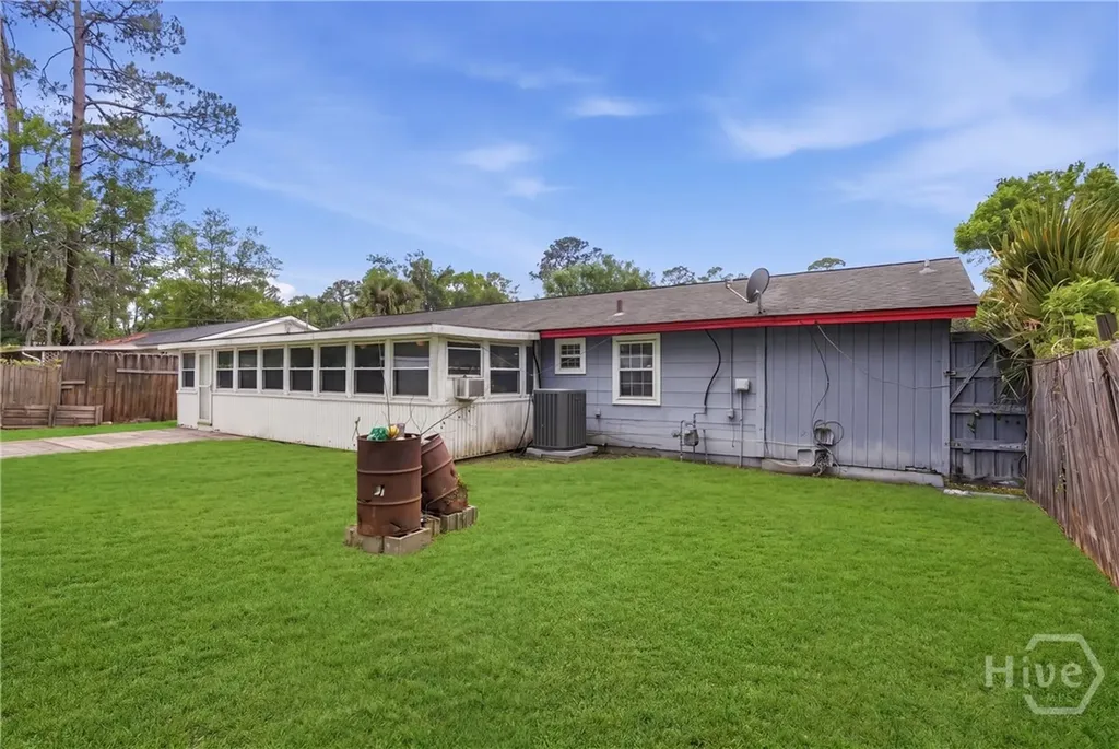 5806 Betty Drive Savannah GA 31406
