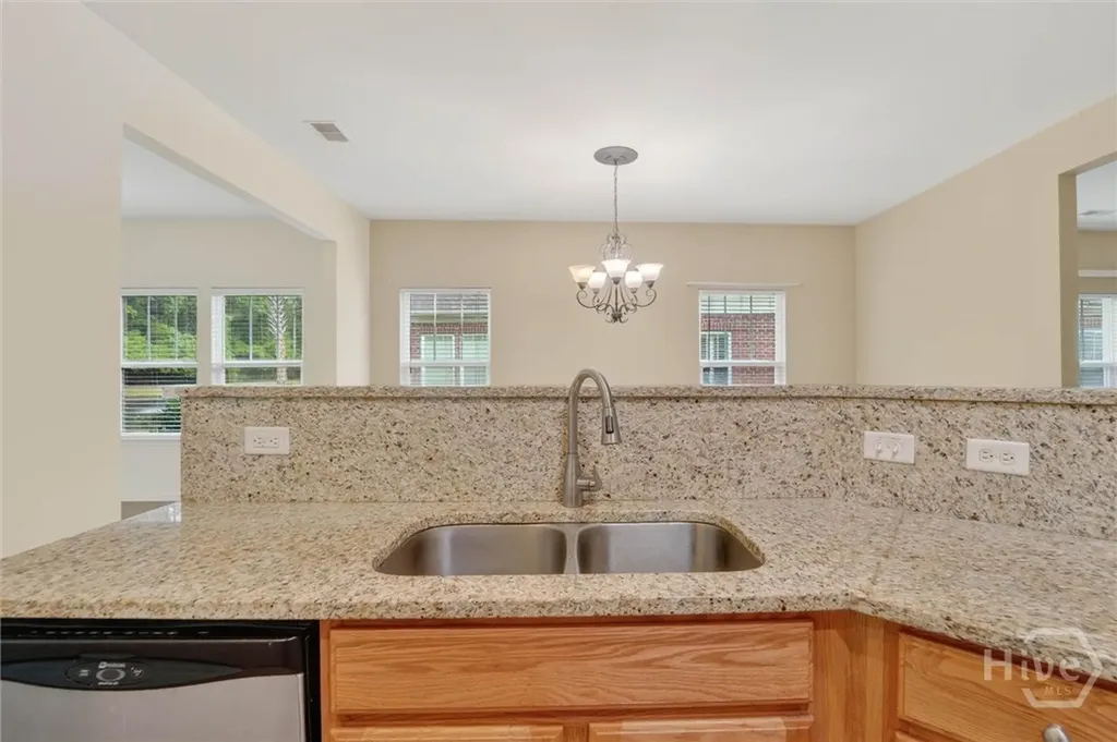 124 Regency Circle Pooler GA 31322