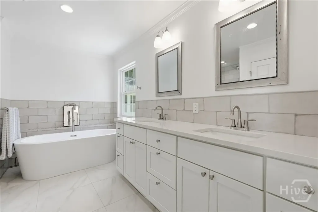 29 Nancy Place Savannah GA 31406