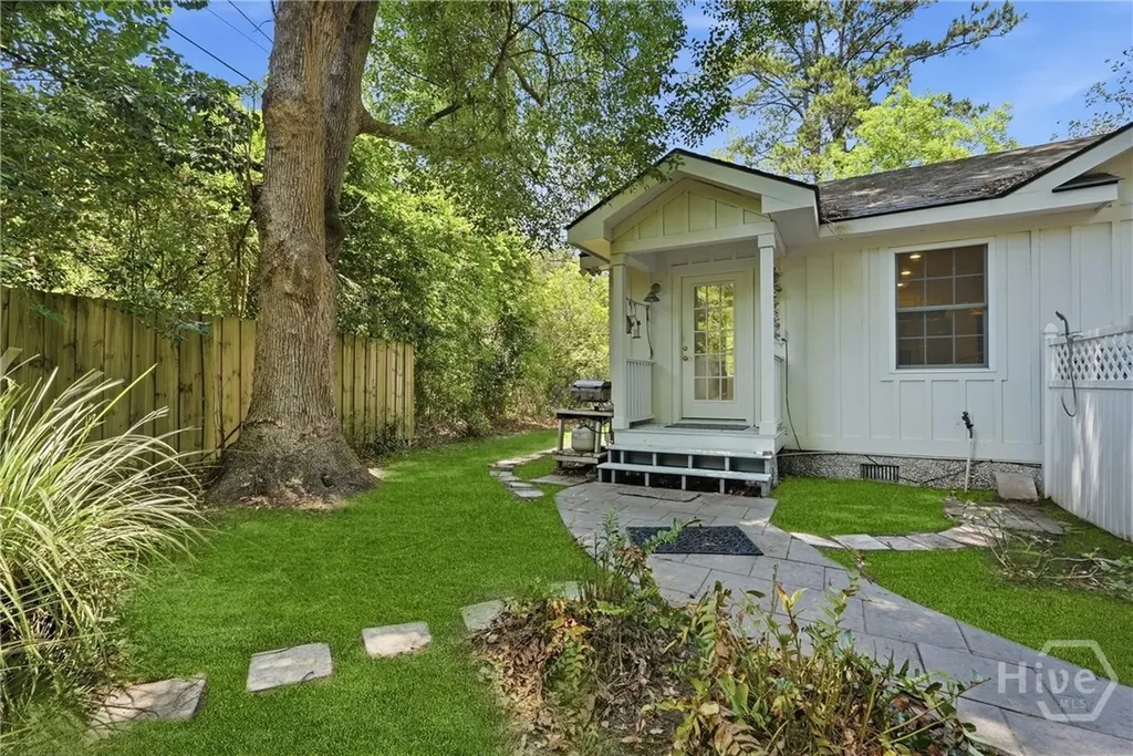 29 Nancy Place Savannah GA 31406