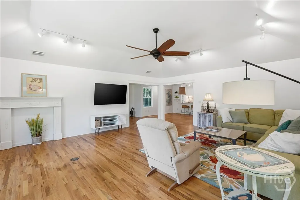 29 Nancy Place Savannah GA 31406
