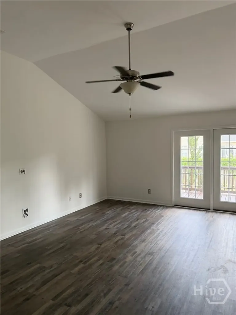 118 Grayson Avenue Savannah GA 31419