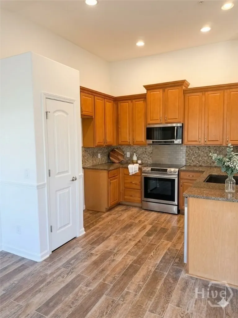 118 Grayson Avenue Savannah GA 31419