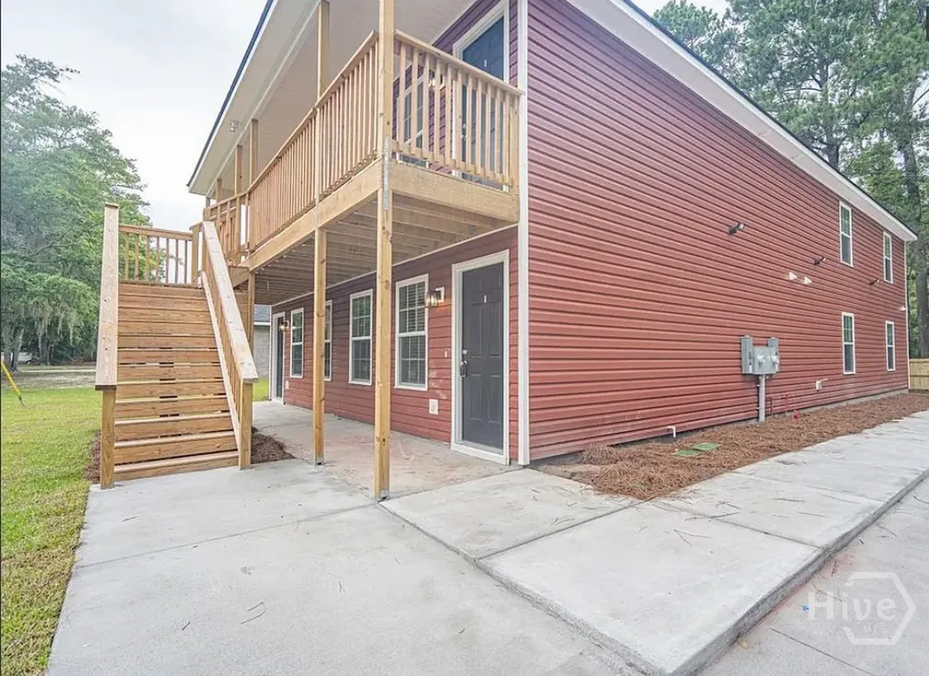 402 E 3rd Street Springfield GA 31329