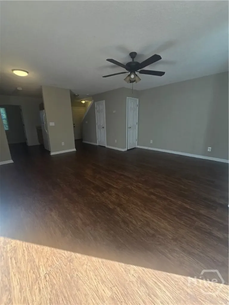 9852 Whitefield Avenue Savannah GA 31406
