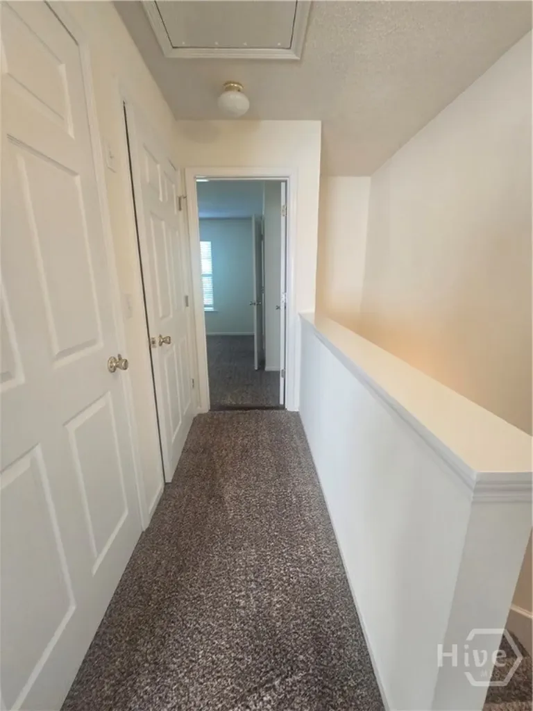 9852 Whitefield Avenue Savannah GA 31406