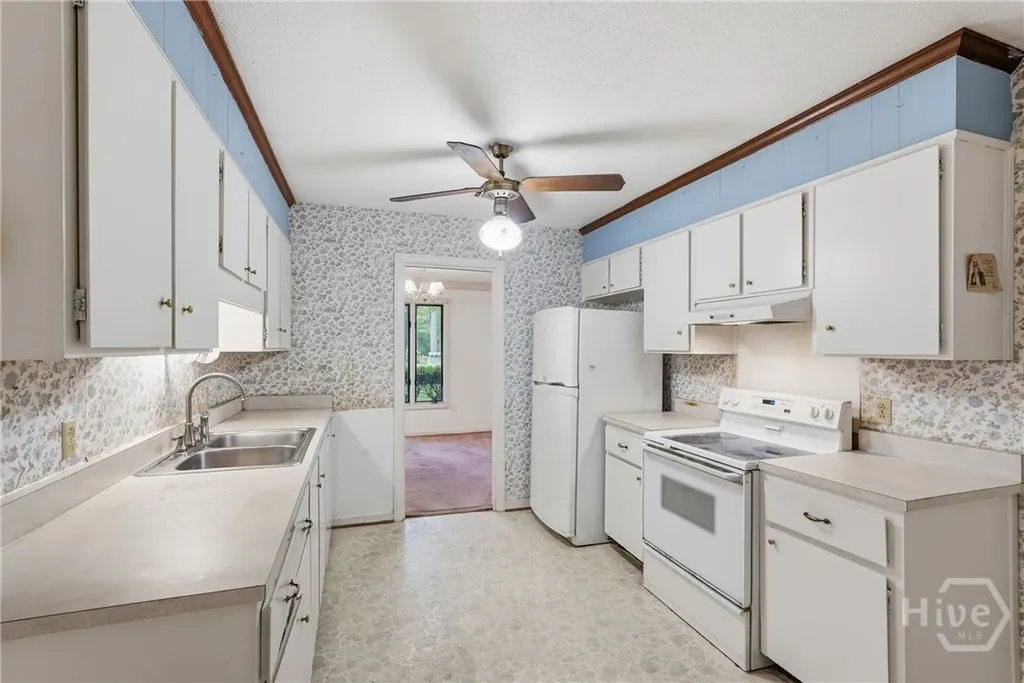 616 Suncrest Boulevard Savannah GA 31410