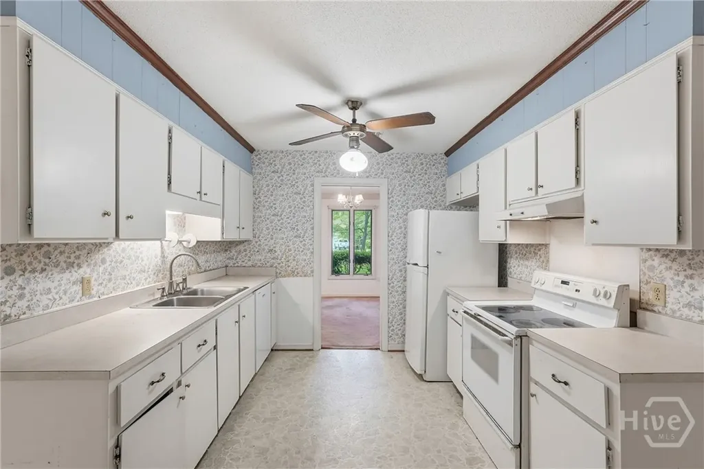 616 Suncrest Boulevard Savannah GA 31410