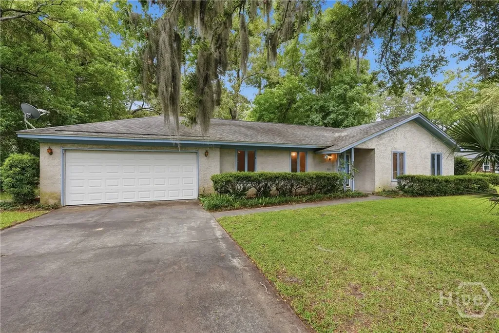 616 Suncrest Boulevard Savannah GA 31410