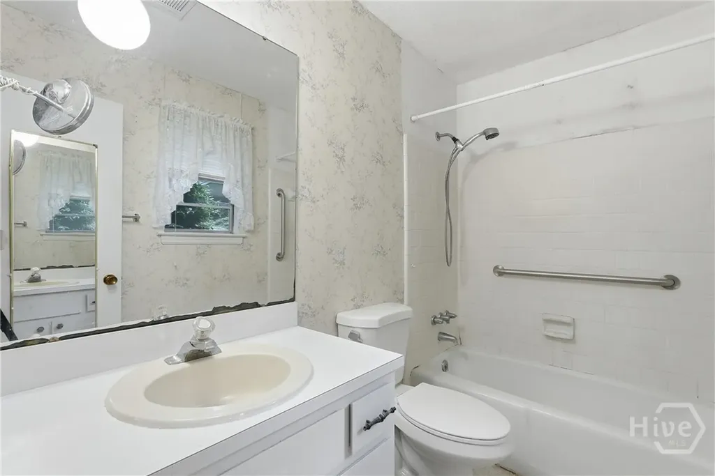 616 Suncrest Boulevard Savannah GA 31410