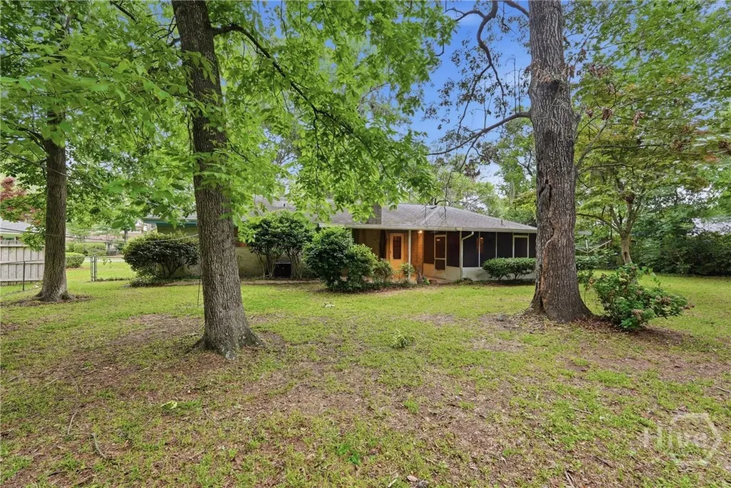 616 Suncrest Boulevard Savannah GA 31410