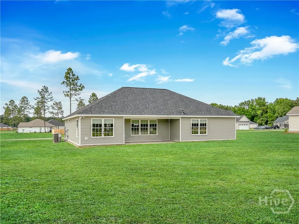 162 River Bluff Way Ellabell GA 31308