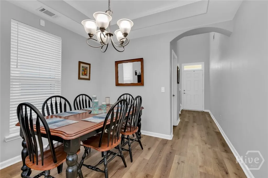 196 Chapel Lake S Savannah GA 31419