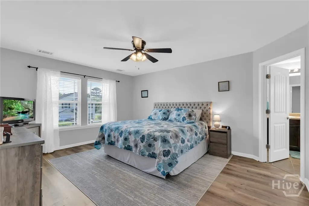 196 Chapel Lake S Savannah GA 31419