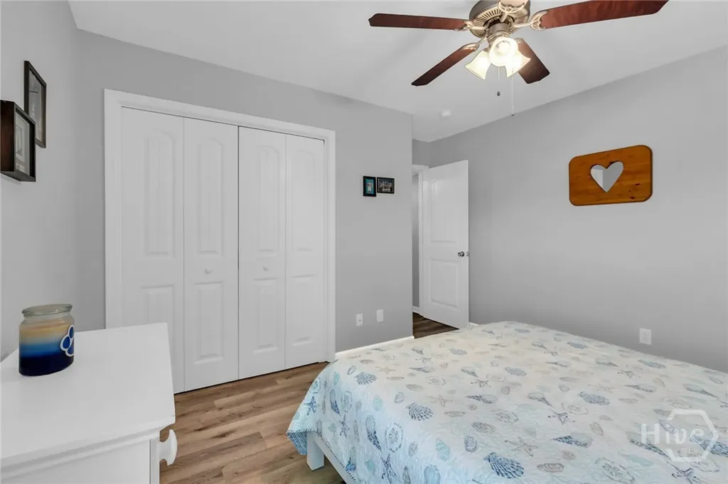196 Chapel Lake S Savannah GA 31419
