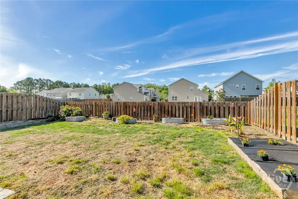 196 Chapel Lake S Savannah GA 31419