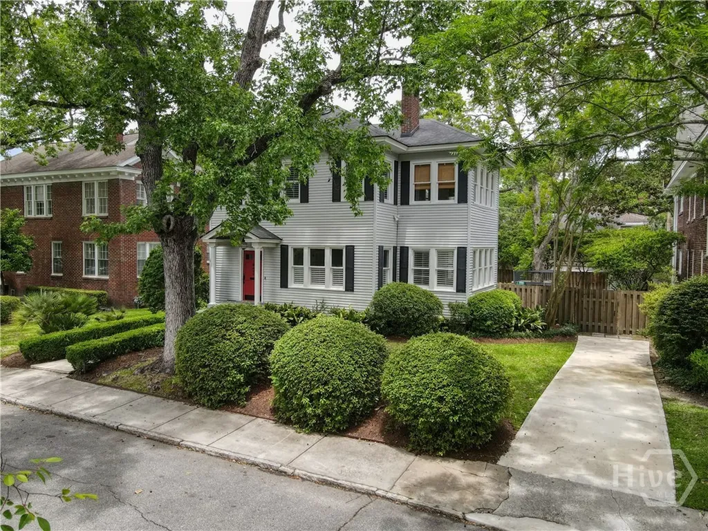 608 E 49th Street Savannah GA 31405