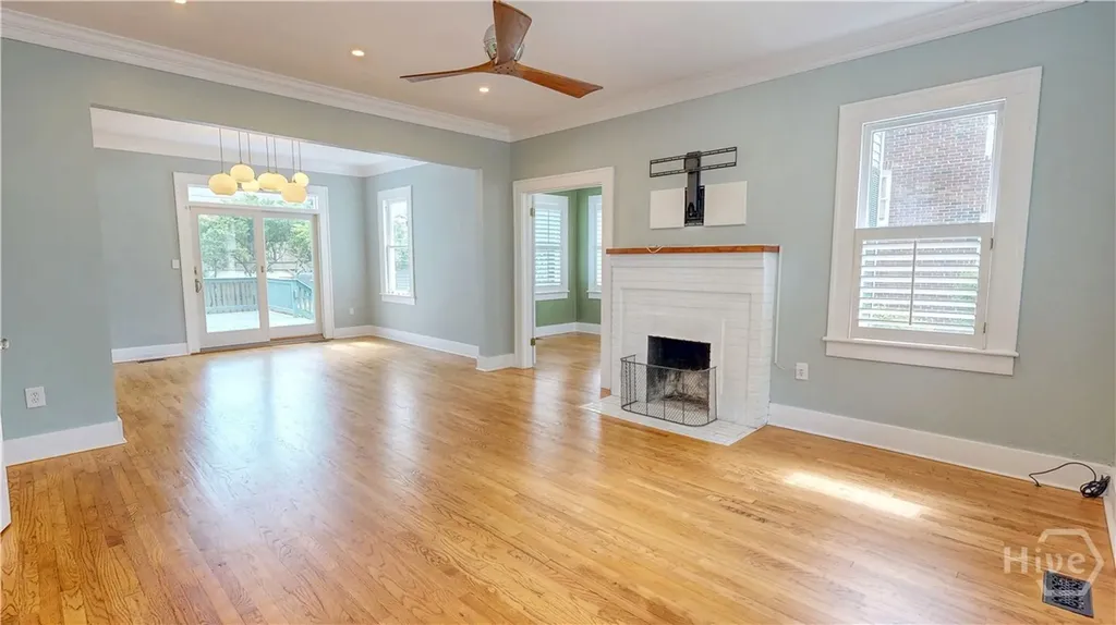 608 E 49th Street Savannah GA 31405