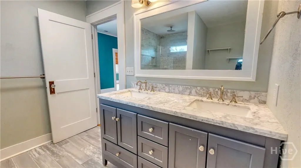 608 E 49th Street Savannah GA 31405