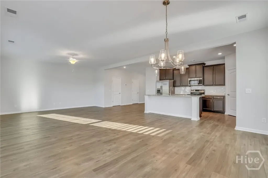 10 Ashmont Street Savannah GA 31407