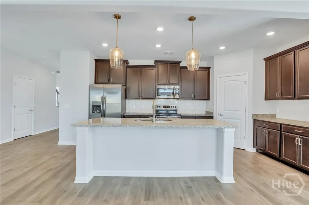 10 Ashmont Street Savannah GA 31407