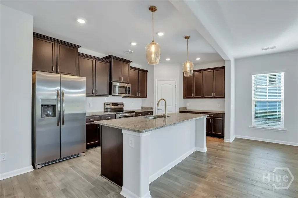 10 Ashmont Street Savannah GA 31407