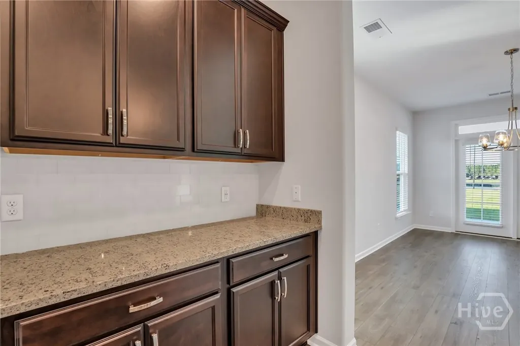 10 Ashmont Street Savannah GA 31407
