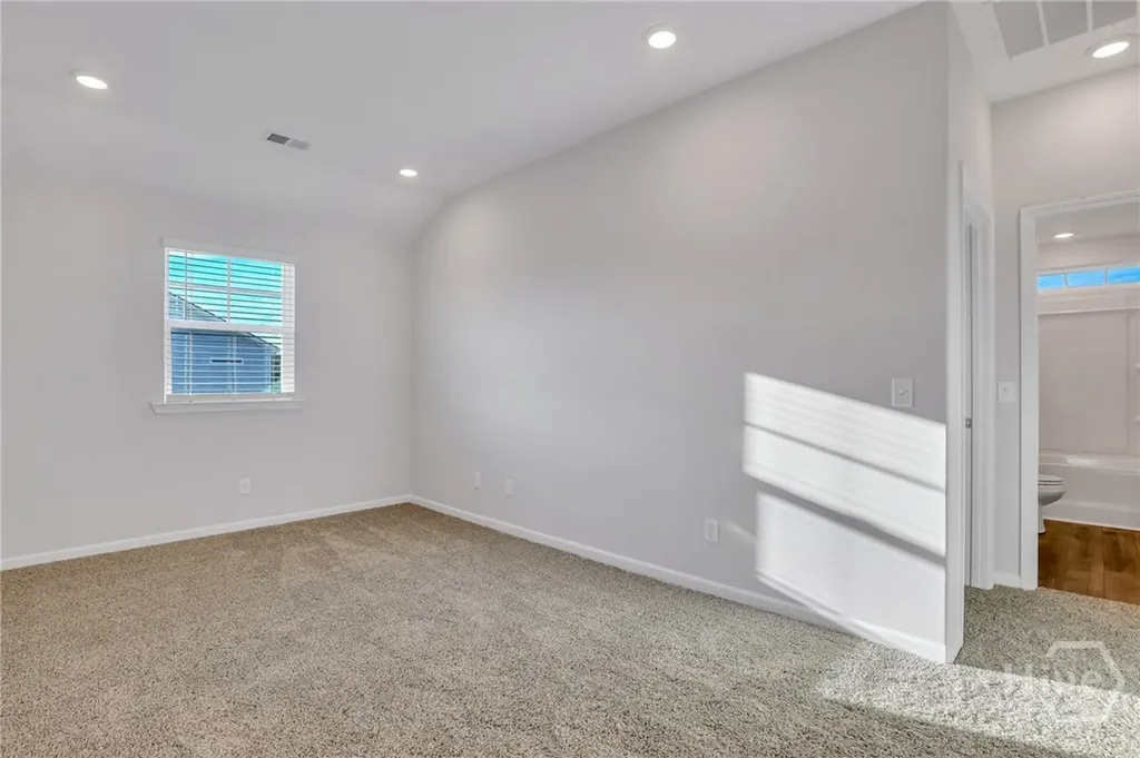 10 Ashmont Street Savannah GA 31407